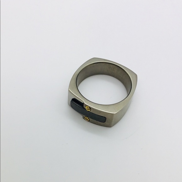 Gents Dolan Bullock Ring. - Picture 2 of 2